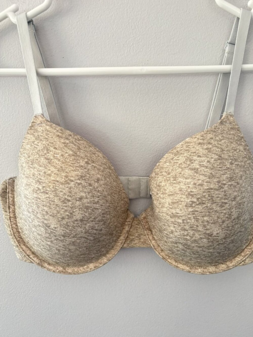PINK Victoria's Secret 36D Lightly Lined Wear Everywhere T-Shirt Bra Beige